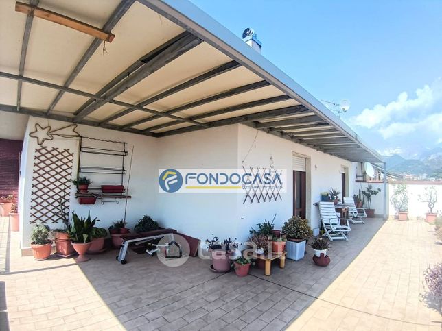 Attico/mansarda in residenziale in Viale XX Settembre
