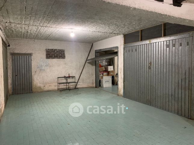 Garage/posto auto in residenziale in Corso Risorgimento