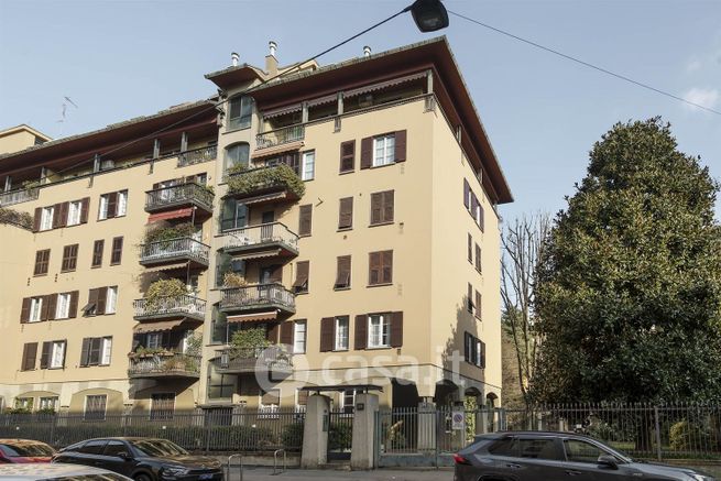 Appartamento in residenziale in Via Paolo Giovio 29