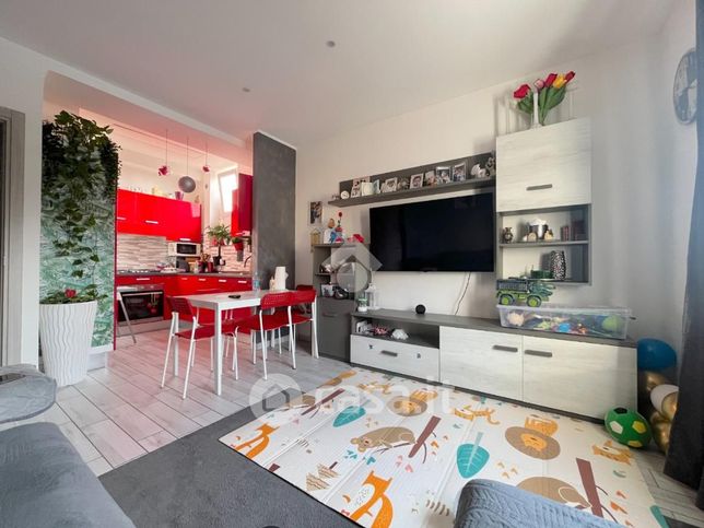 Appartamento in residenziale in Via San Pietro V. L. 4