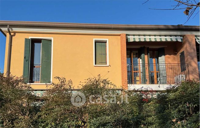 Appartamento in residenziale in Via Lago del Mis