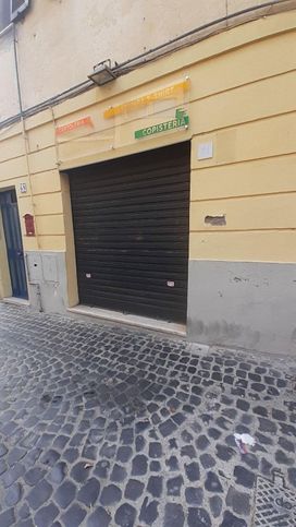 Attivitã /licenza (con o senza mura) in commerciale in Via Cannetoli
