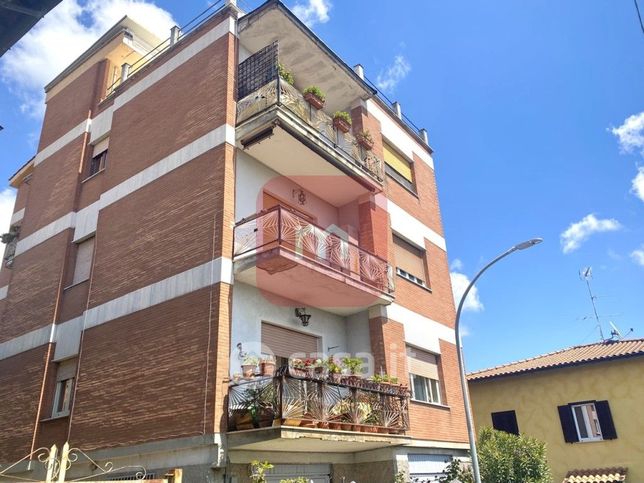 Appartamento in residenziale in Via Giuseppe della Rovere