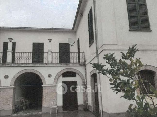 Ufficio in commerciale in Via Gran Sasso