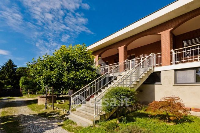 Appartamento in residenziale in Strada Rivamare 35
