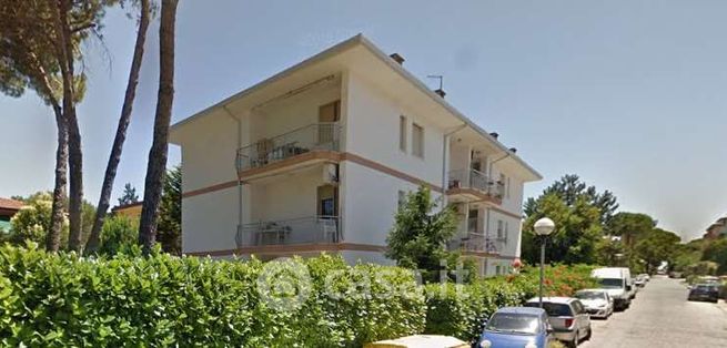 Appartamento in residenziale in Via dei Pianeti