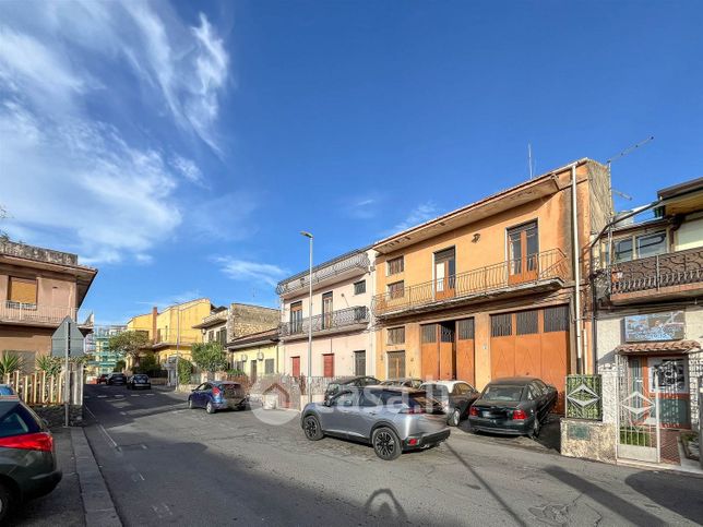 Box/posto auto in residenziale in Via Morgioni 96