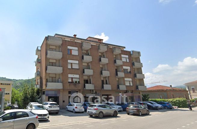 Appartamento in residenziale in Via Cona 3