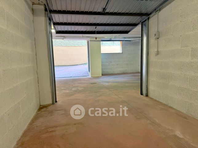 Box/posto auto in residenziale in Via Torre Perla