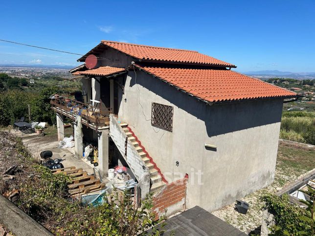 Casa indipendente in residenziale in Via Sant'Andrea 4