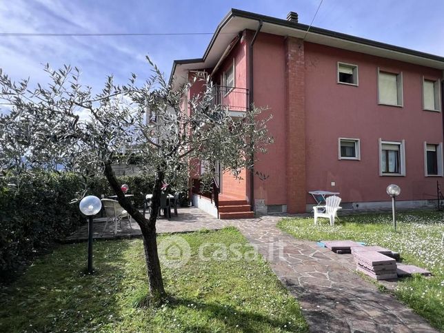 Appartamento in residenziale in Via delle Ginestre