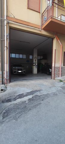 Garage/posto auto in residenziale in Via IV Novembre