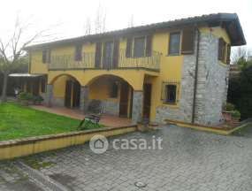 Casa indipendente in residenziale in Via Aurelia Sud 107