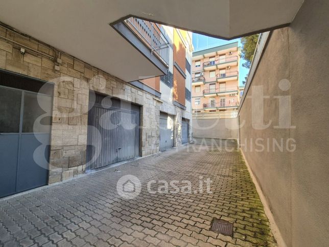 Garage/posto auto in residenziale in Via Papa Innocenzo XII