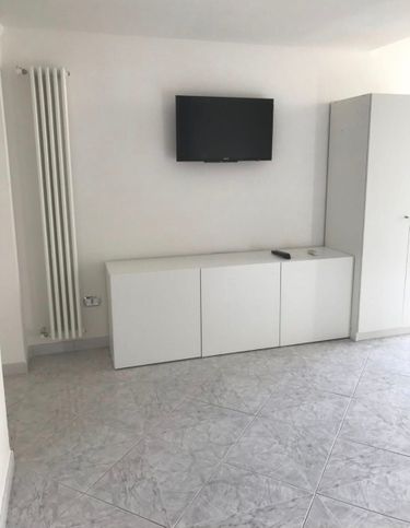 Appartamento in residenziale in Vico Fiorentine a Chiaia 28