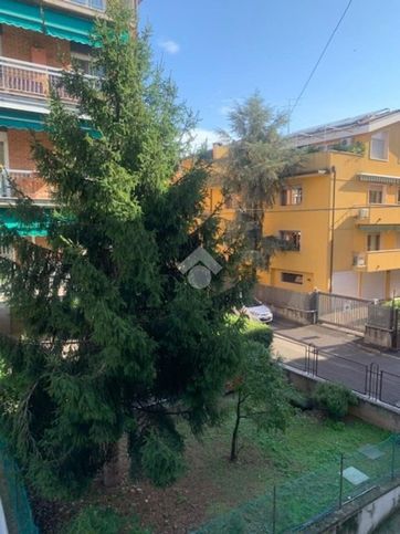 Appartamento in residenziale in Via Montello 6