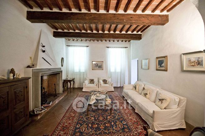 Villa in residenziale in 