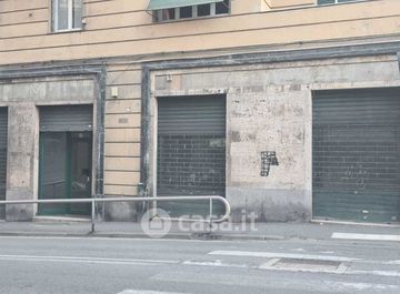 Box/posto auto in residenziale in Contrada Luzio 16