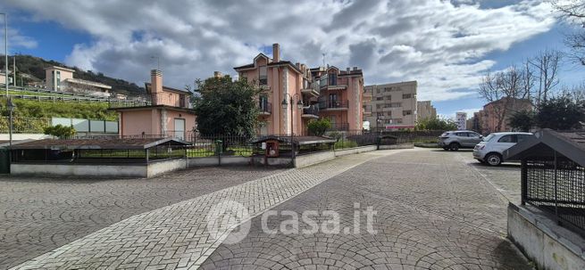 Box/posto auto in residenziale in pastena