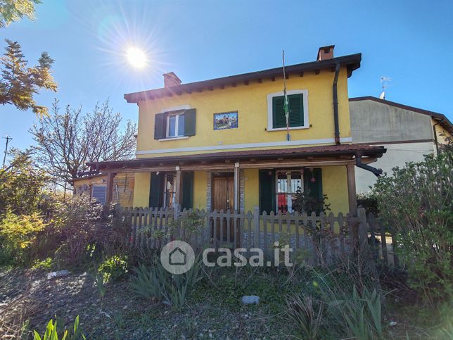 Casa indipendente in residenziale in Via Unica Poasco