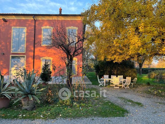 Appartamento in residenziale in Strada Montanara