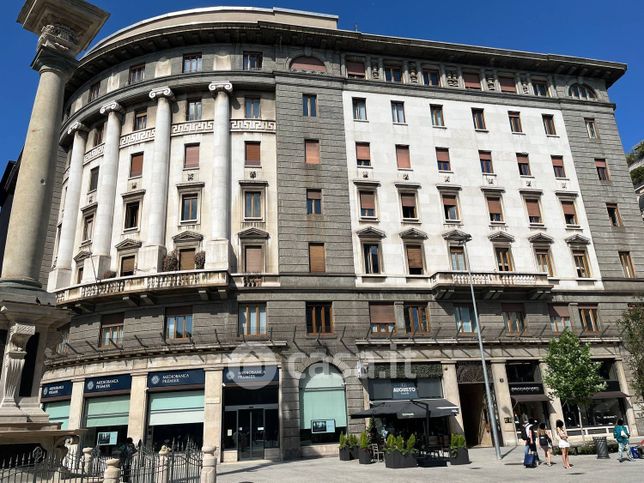 Ufficio in commerciale in Largo Augusto 3