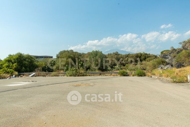 Terreno edificabile in residenziale in Strada Senza Nome