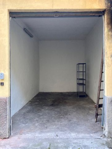 Garage/posto auto in residenziale in Via Antonio Pigafetta 19