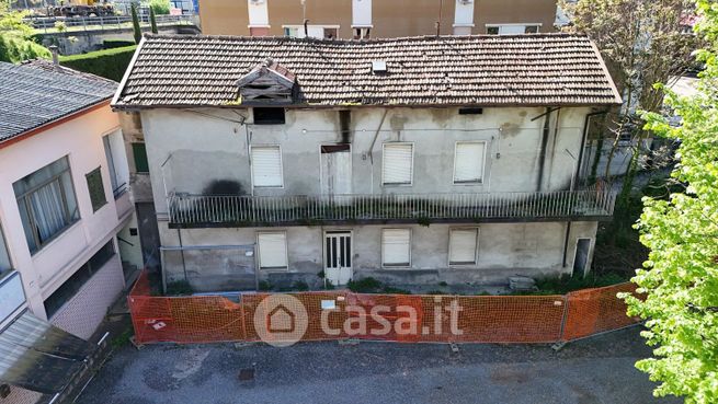 Rustico/casale in residenziale in Vicolo Cave