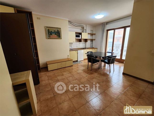Appartamento in residenziale in Via Metauro