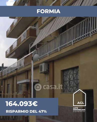 Appartamento in residenziale in Via Appia Lato Napoli 189