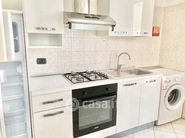 Appartamento in residenziale in Via Pasubio 166