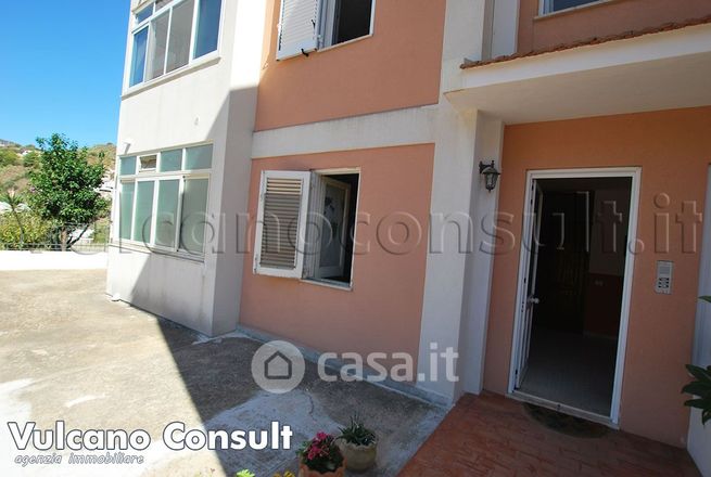 Appartamento in residenziale in Via Stradale 18