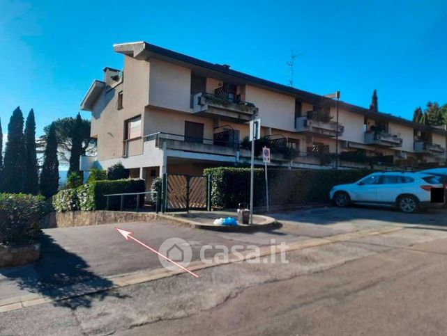 Box/posto auto in residenziale in Via Santa Cristina
