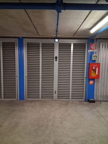 Box/posto auto in residenziale in Via Balilla