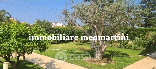 Casa bi/trifamiliare in residenziale in Traversa Daniele Impellizzeri 25
