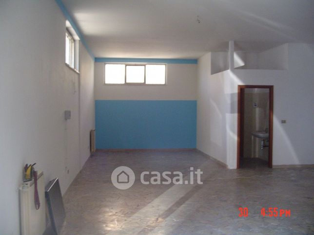 Attivitã /licenza (con o senza mura) in commerciale in Via Matrino