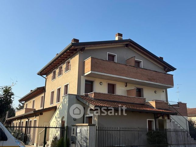 Appartamento in residenziale in Via Enrico Toti