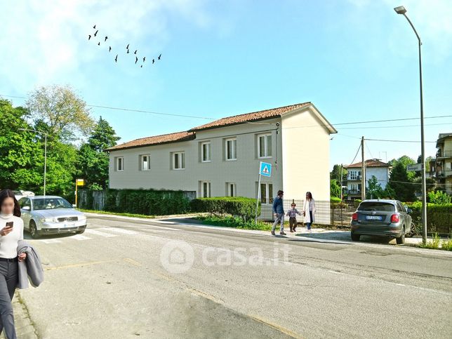 Appartamento in residenziale in Viale Fratelli Bandiera