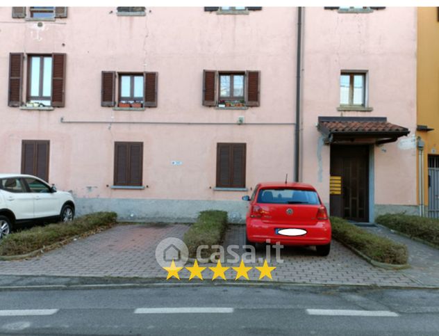 Appartamento in residenziale in Via Urago