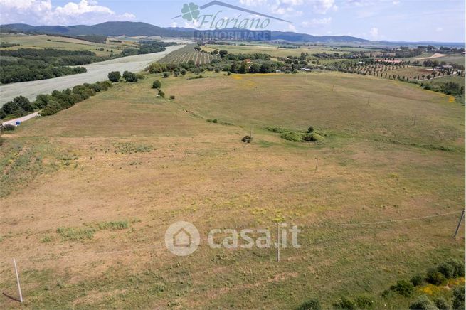 Terreno edificabile in residenziale in Strada Querciolare