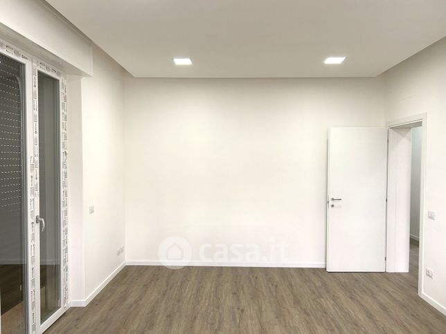 Appartamento in residenziale in Viale Giacomo Puccini 11