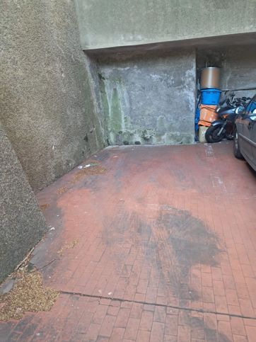 Box/posto auto in residenziale in Via dei Platani