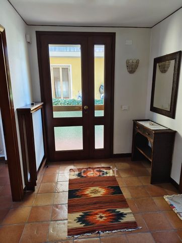 Casa bi/trifamiliare in residenziale in Via del Commissario