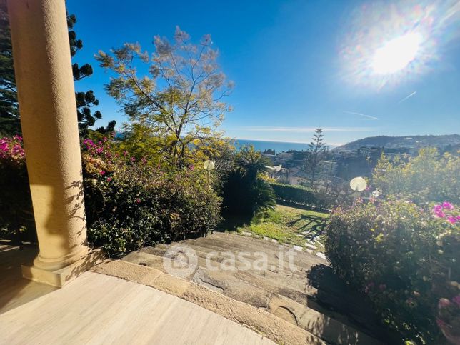 Appartamento in residenziale in Corso degli Inglesi 470