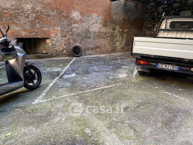 Garage/posto auto in residenziale in Via Giuseppe Bertuccioni 34 r