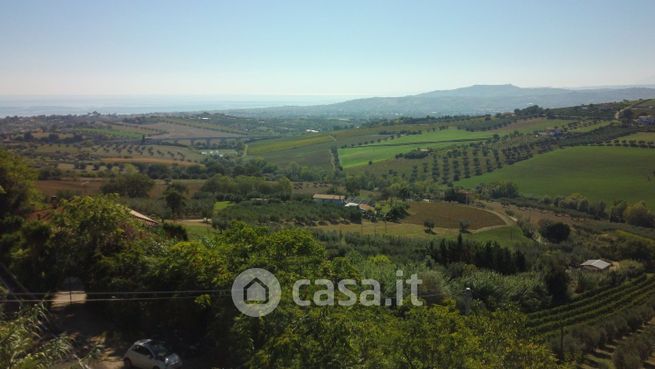 Terreno agricolo in commerciale in Strada provinciale per campli