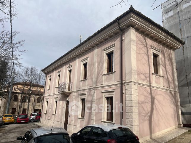 Attico/mansarda in residenziale in Via Sant'Amico 4