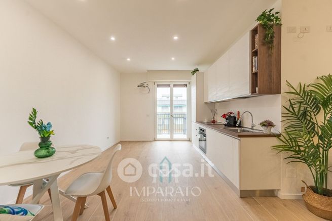 Appartamento in residenziale in Via Lorenteggio 35