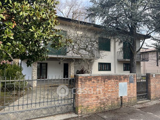 Villa in residenziale in Via Padova